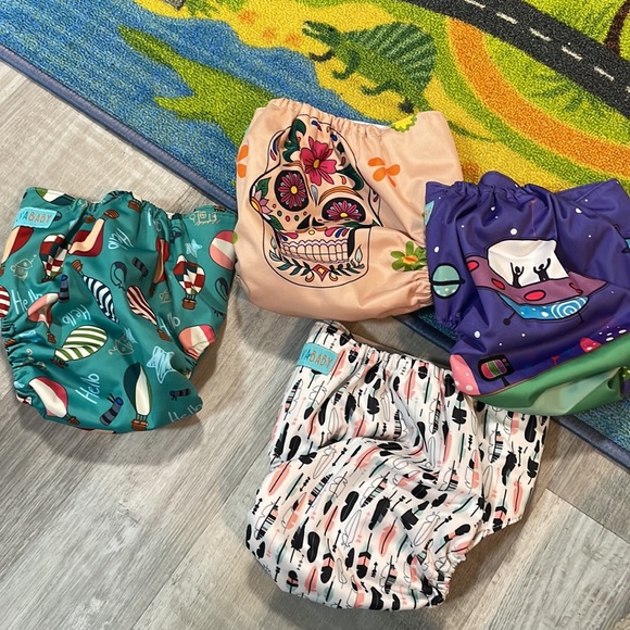 4 Pack Reusable Diapers - Picture 9 of 10